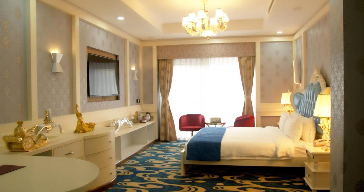 Hotel Mechi Crown Kakarvitta Екстер'єр фото