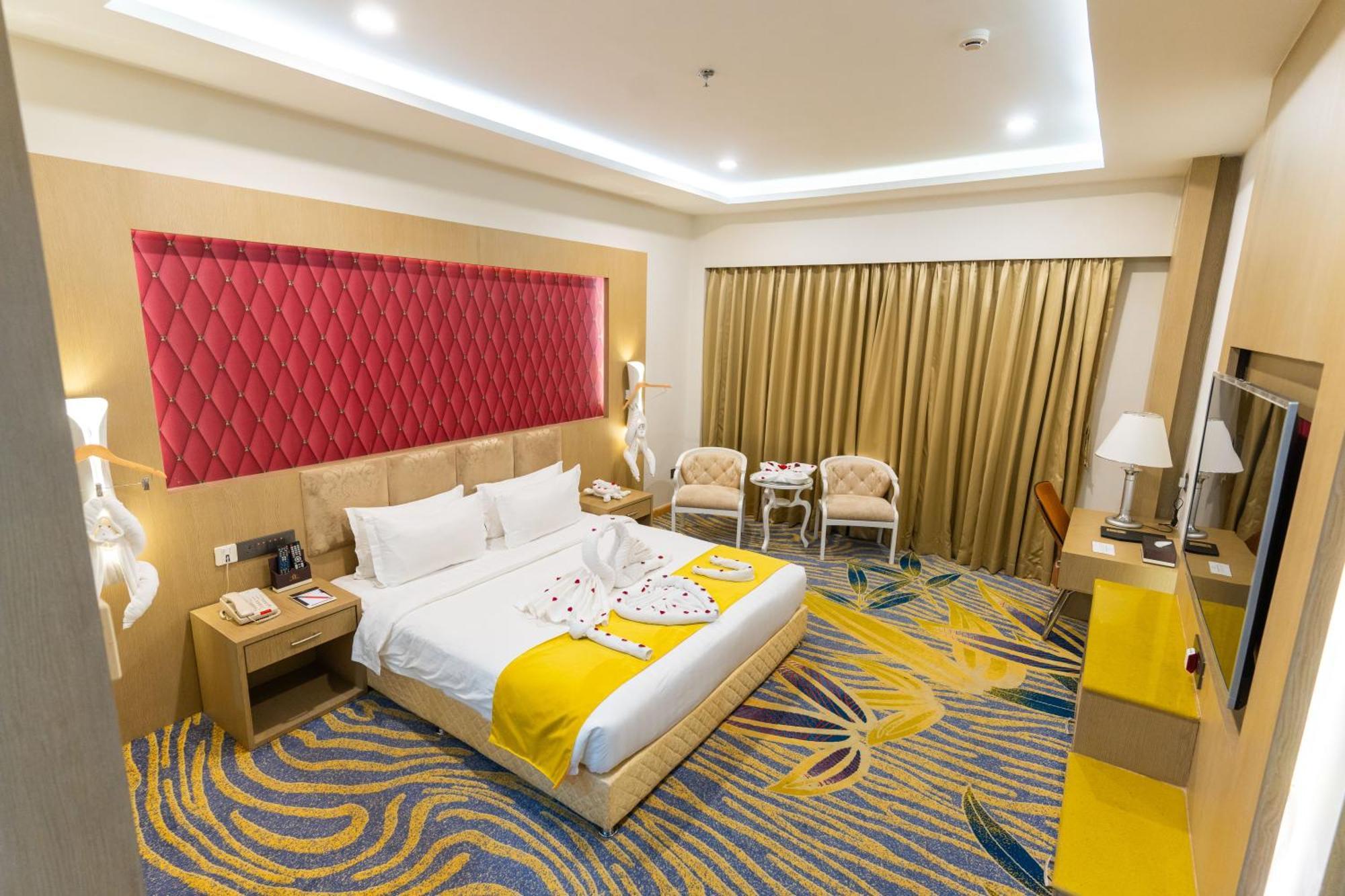 Hotel Mechi Crown Kakarvitta Екстер'єр фото